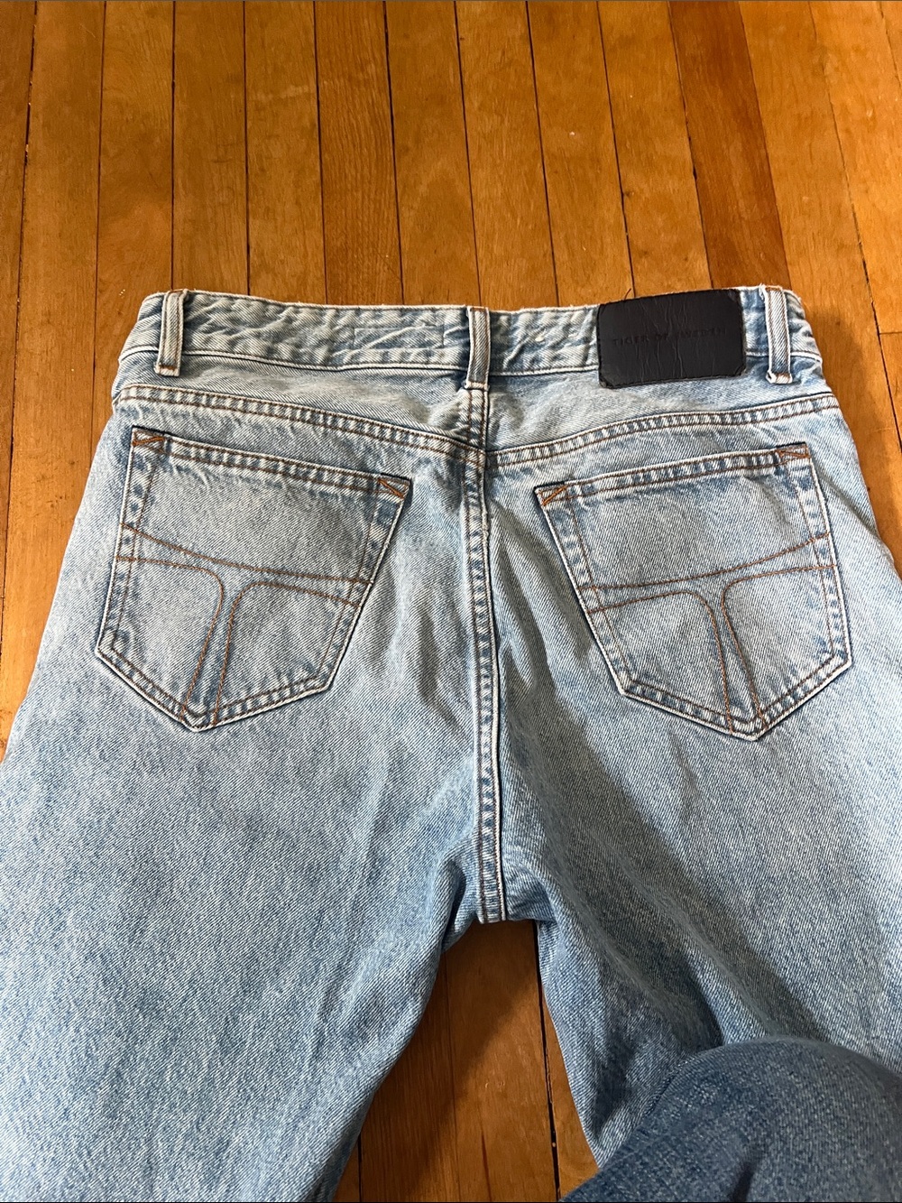 Tiger of Sweden Pale Blue Men’s Denim Jeans with Black Leather Patch size 28